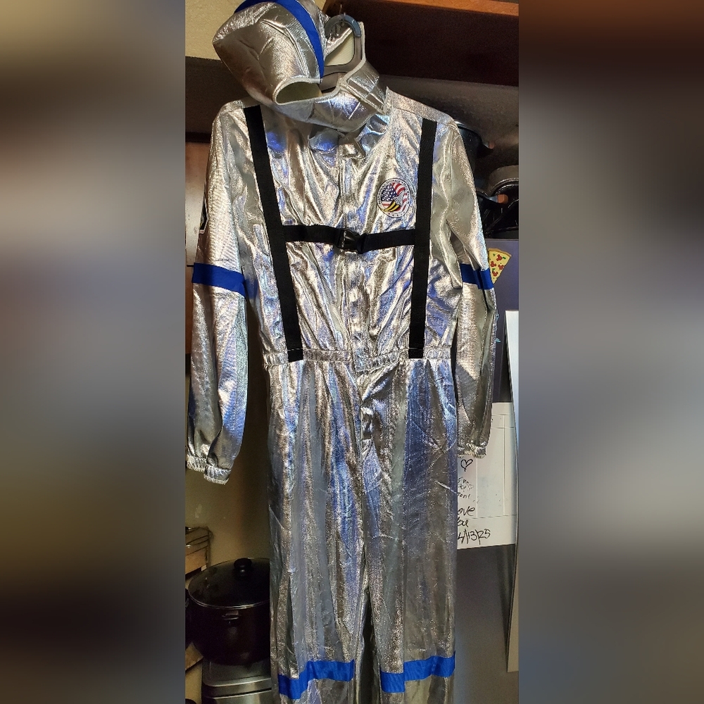 Target Silver and Blue Kids Astronaut Costume With Hood KIDS LARGE